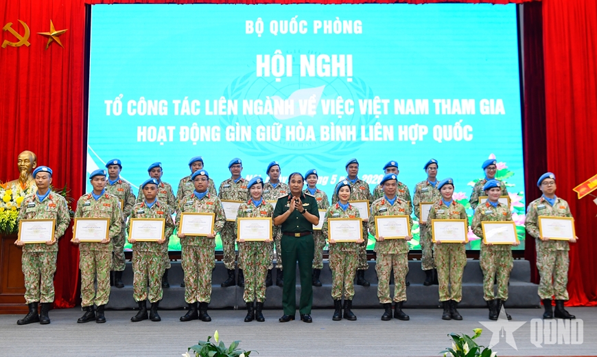 /UploadStore/admin/260527 hoi nghi qdnd/11.jpg
